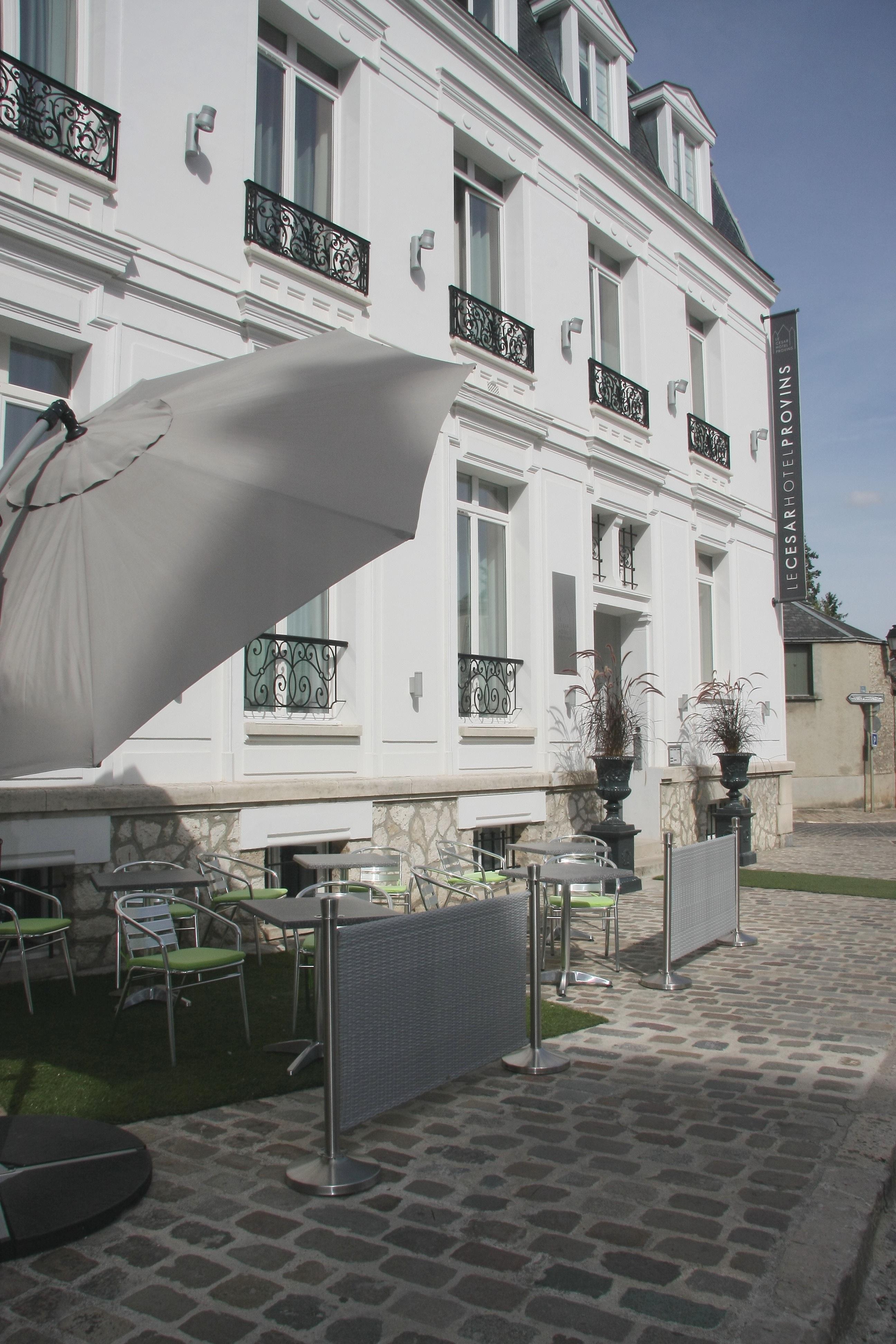 Le Cesar Hotel Provins Exterior photo